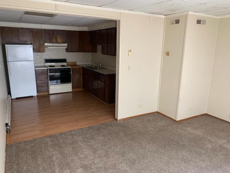 300 Westland Dr, Haven, KS 67543 Condo for Rent in Haven, KS