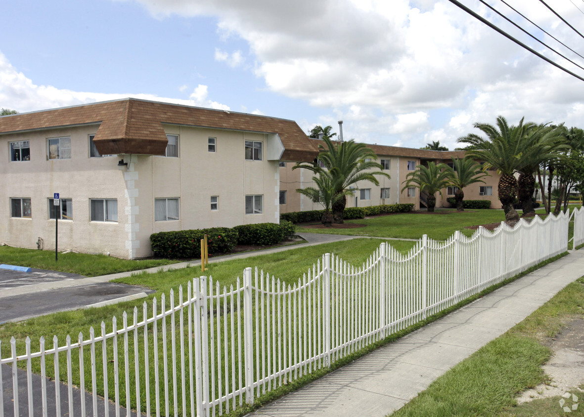 Coral Gardens - Apartments in Homestead, FL | Apartments.com