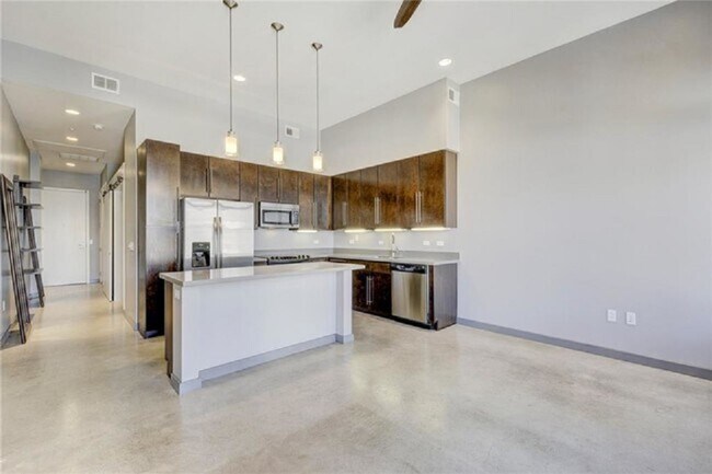 Foto del edificio - Apartment for Rent