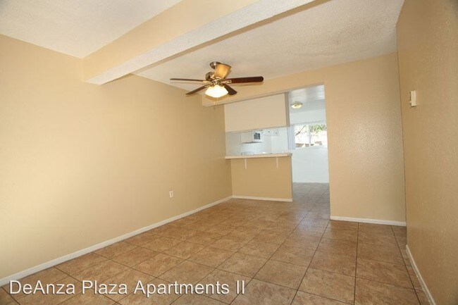 Foto del edificio - 14611-17238 Newport Ave