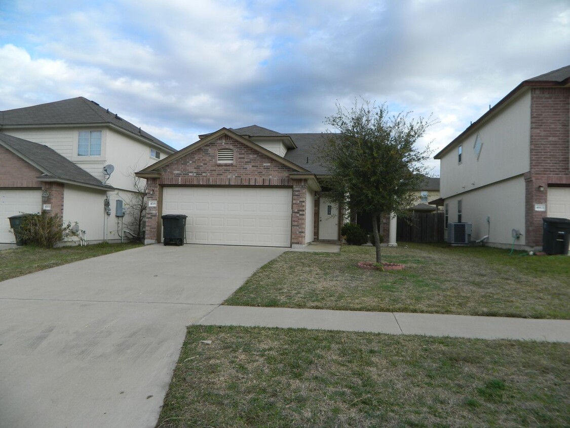 Primary Photo - Available NOW!!!! Beautiful 3 bedroom, 2.5...