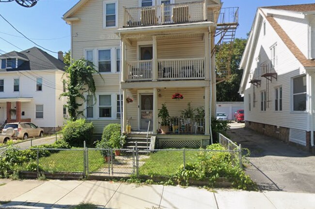 Building Photo - 209 Harrison Ave