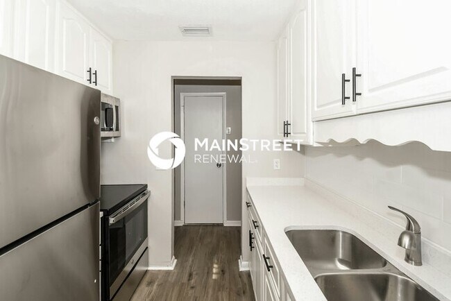 Photo - 3 Bedroom Pet-Friendly Home in JACKSONVILL...