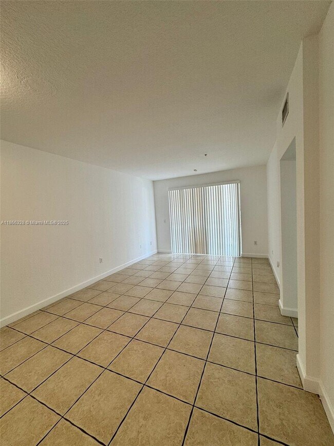 Building Photo - 17620 NW 73rd Ave