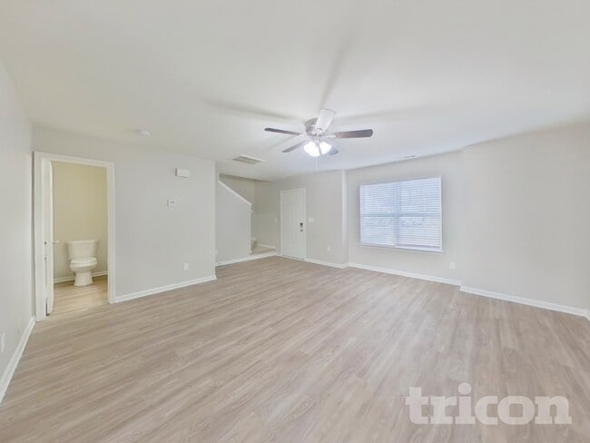 Building Photo - 7117 Roaming Path Ct