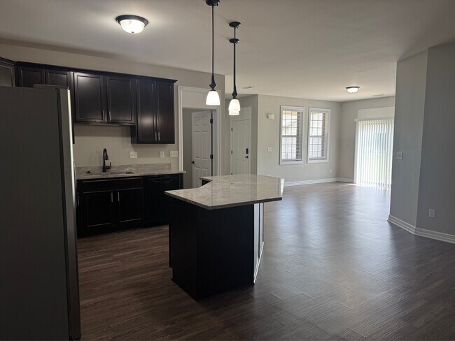 Building Photo - 5785 Crocker Ct