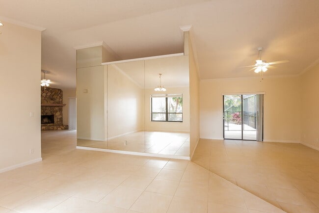 Building Photo - 14374 Crowberry Ct