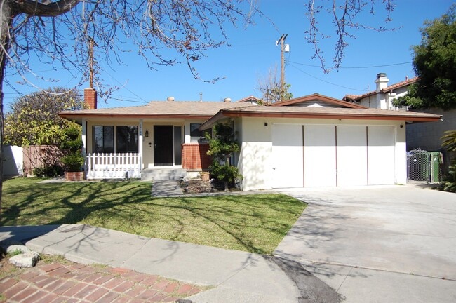 Building Photo - 16106 Bonsallo Ave