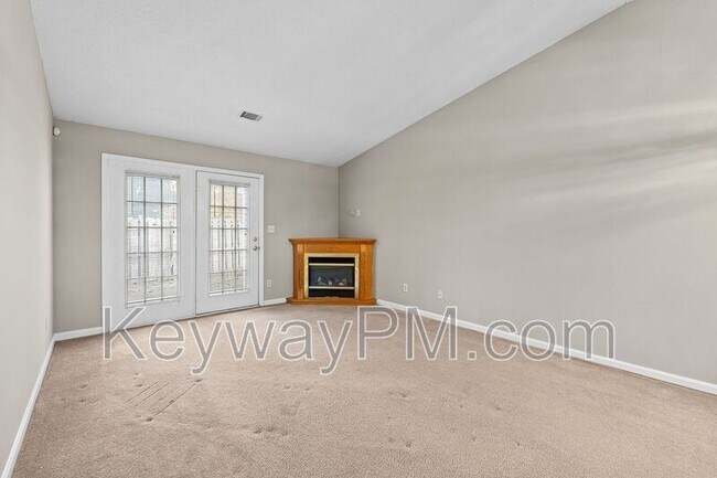 Foto del edificio - 2011 Summer Valley Way