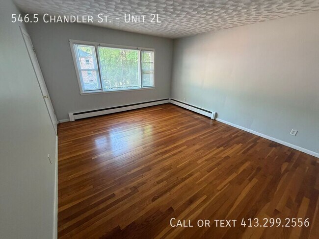 Foto del edificio - 546.5 Chandler St