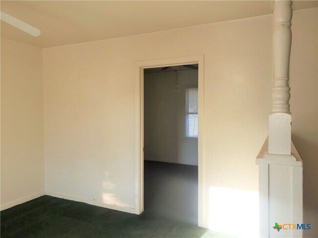 Foto del edificio - 1008 Georgetown Rd