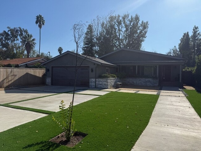 Foto del edificio - Single story - 3 bedroom, 3 bath + bonus room