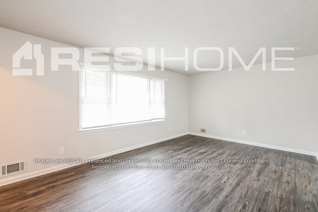 Photo - 5615 Shadow Rock Dr (Lithonia, GA) House