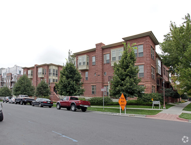 Building Photo - Highland Crossing