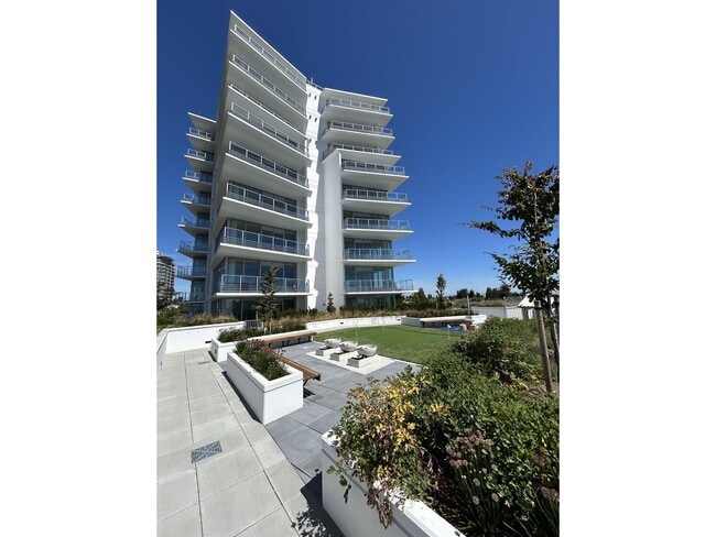 Building Photo - 1342 Johnston Rd
