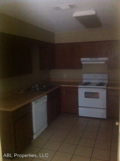 Building Photo - 3202 S 62nd St