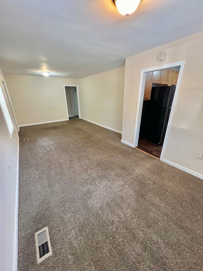Foto del edificio - 1528 Pineview Terrace SW