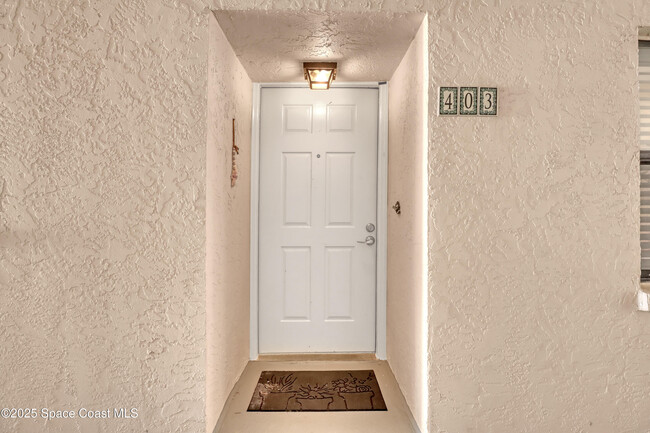 Foto del edificio - 505 N Miramar Ave