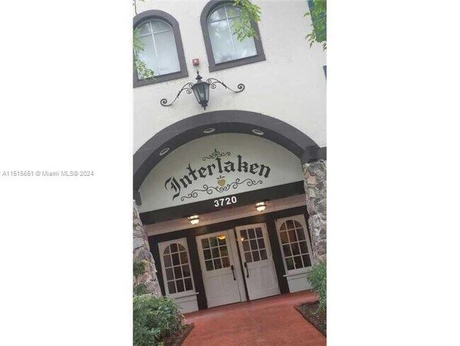 Foto del edificio - 3720 Inverrary Dr