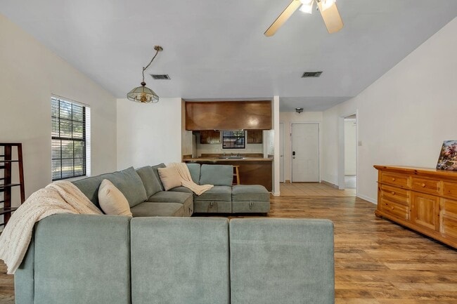 Building Photo - 1826 Meriadoc Rd