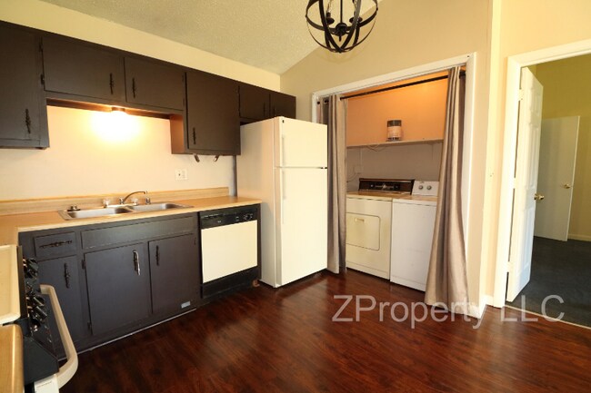 Foto del edificio - 3700 Squaw Valley Dr SW