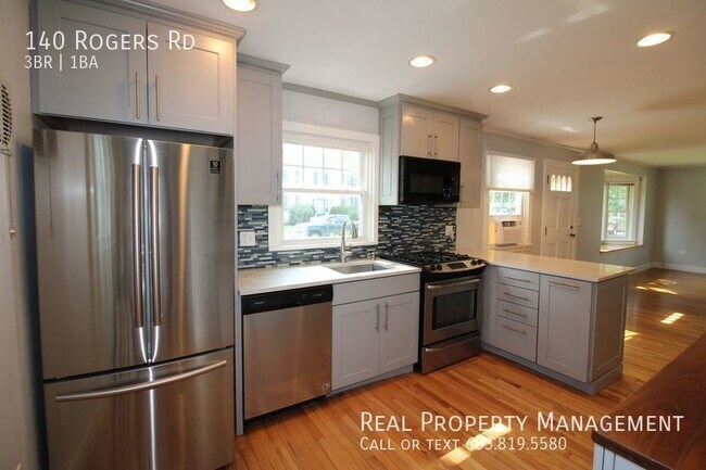 Foto del edificio - 3 Bedroom 1 Bath Kittery Ranch for Lease!