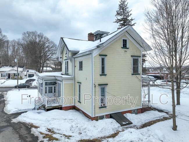 Building Photo - 45 Berlin Ave