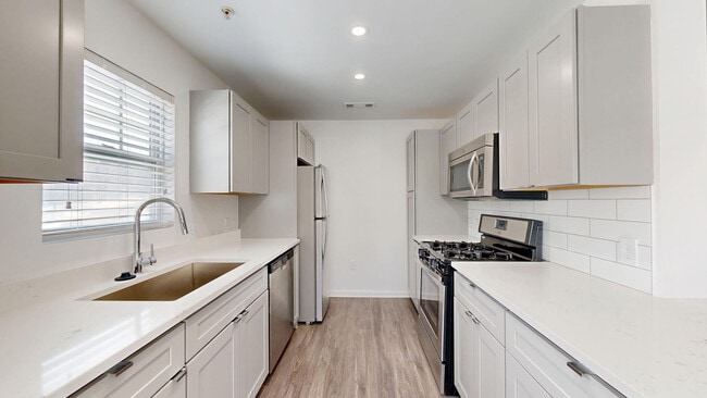 Interior Photo - Inwood West