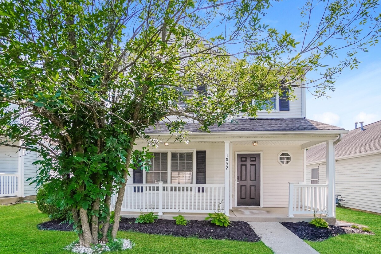 Primary Photo - 1852 Meadowlawn Dr