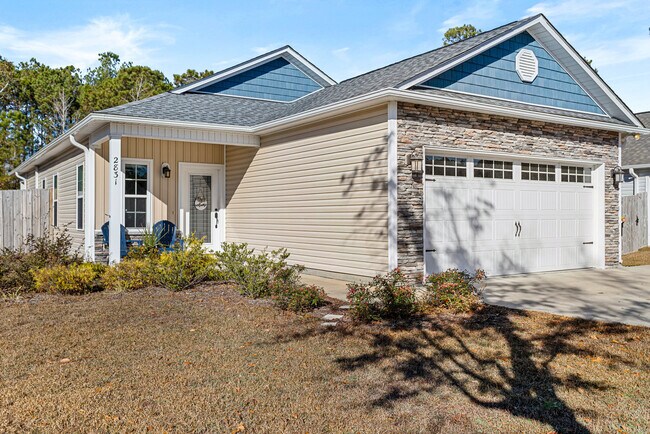 Foto del edificio - 2831 Country Club Dr