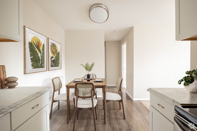 1 BR, 1 BA - Dining Area (Willow) - Lamar Village Apartments