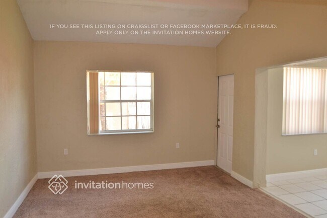 Foto del edificio - 5487 NW 186th St