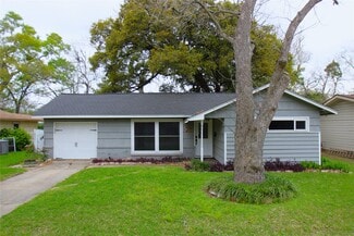 Building Photo - 107 Palm Ln