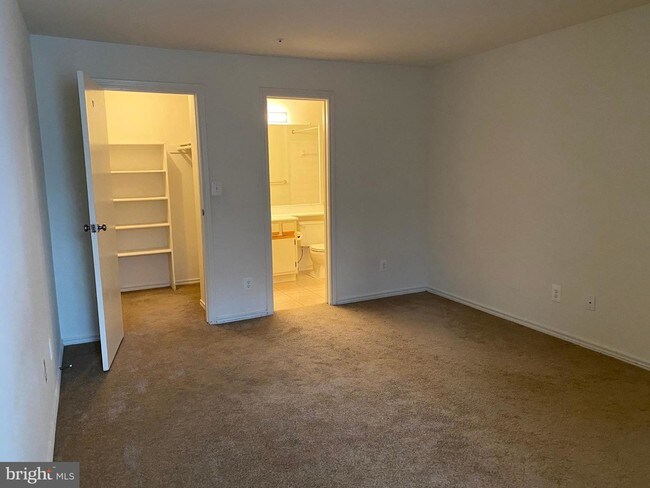 Building Photo - 18516 Boysenberry Dr