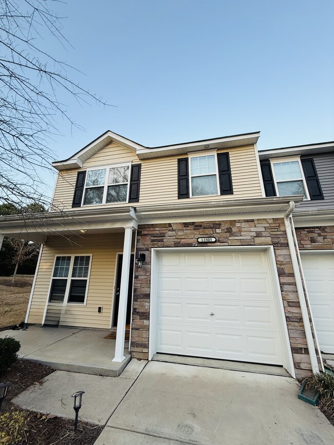 Building Photo - 13505 Browhill Ln