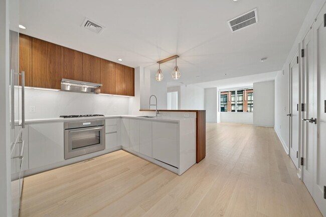 Foto del edificio - 1000 Maxwell Ln