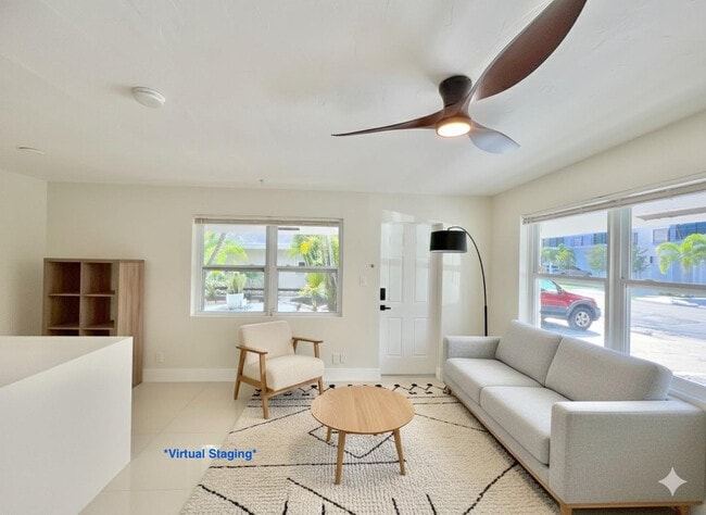 Building Photo - 924 NE 17th Terrace