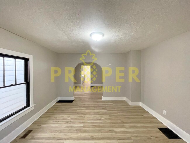 Foto del edificio - 3 bedrooms 2 bathrooms house for rent