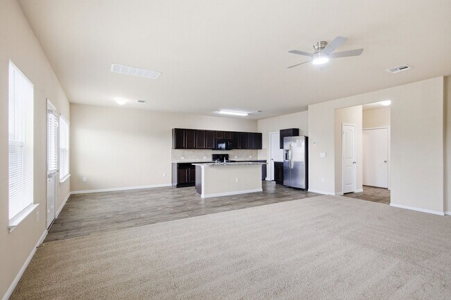 Building Photo - 12013 Waterford Run Way
