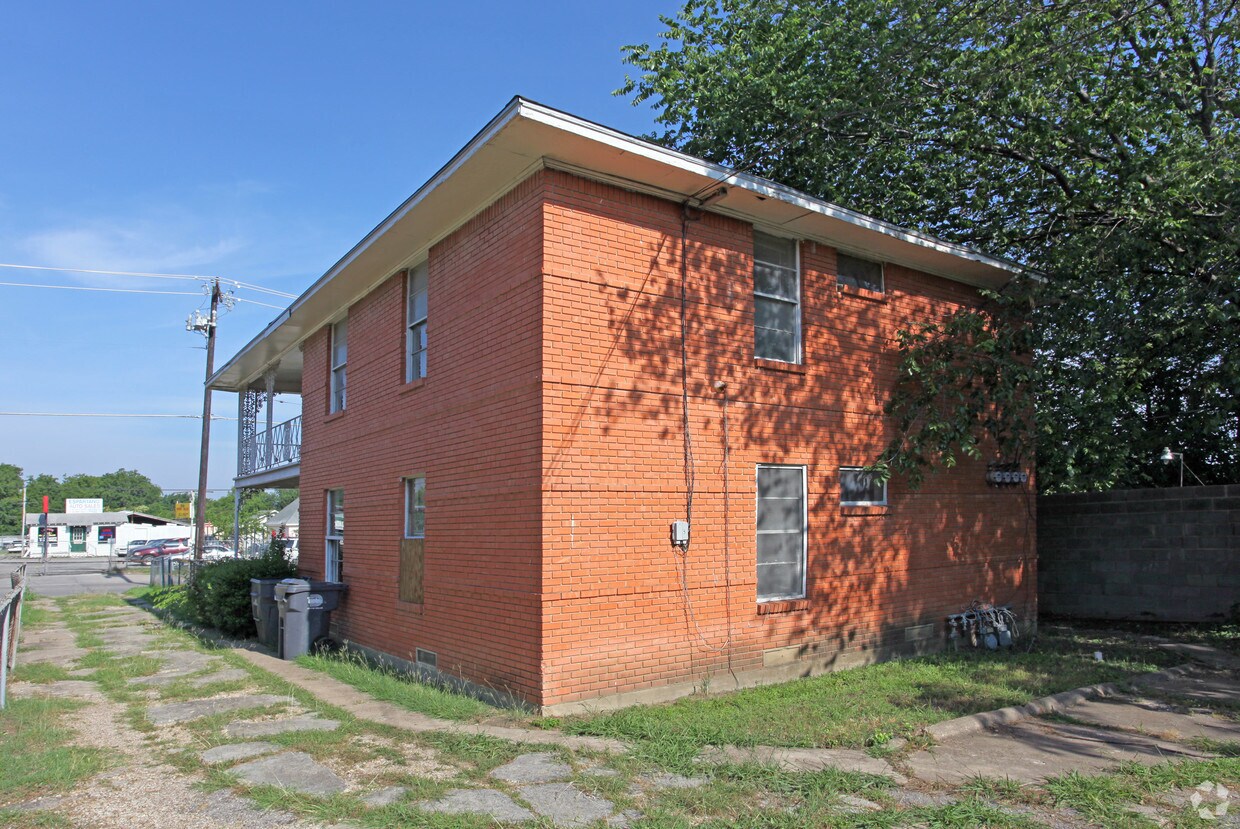 Foto del edificio - 1918 S Beckley Ave