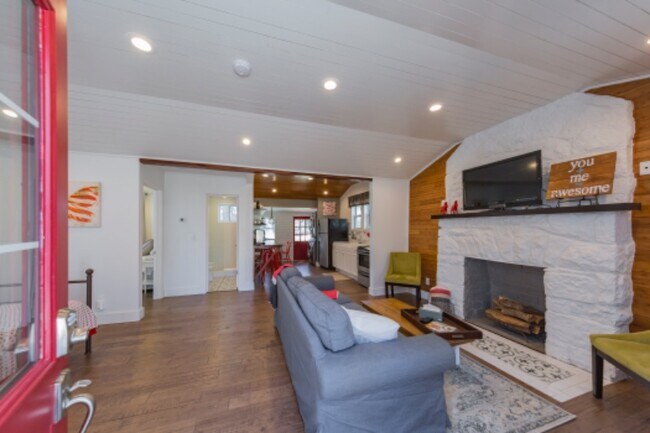 Building Photo - 4109 Brush Hill Rd