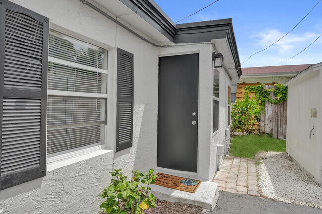 Foto del edificio - 234 NE 14th Ave