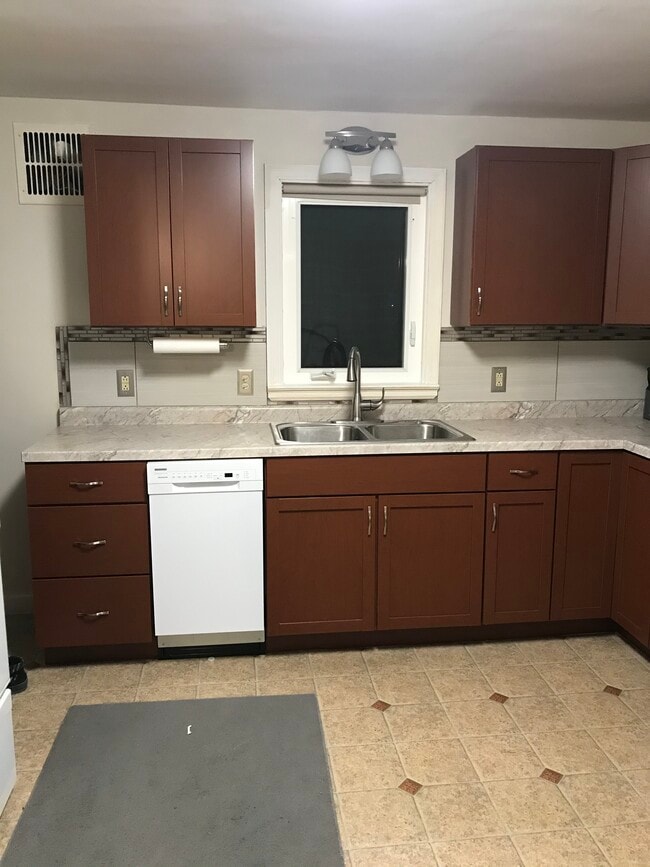Cocina - 1824 N 21st St