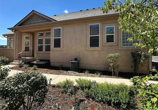 Building Photo - 3447 Plantation Grove