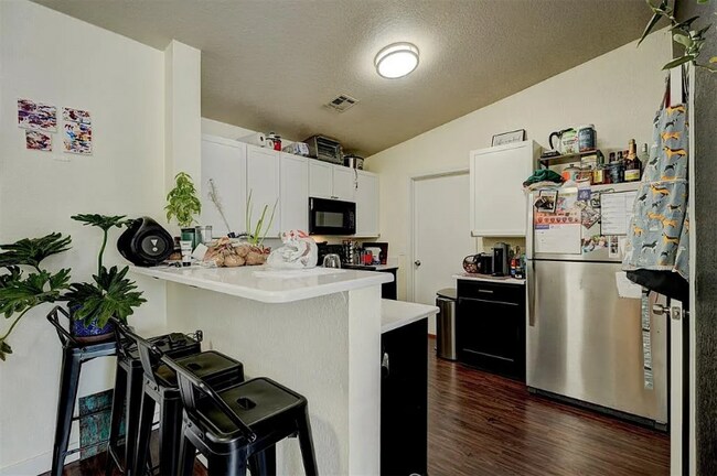 Foto del edificio - 120 Rob Ln