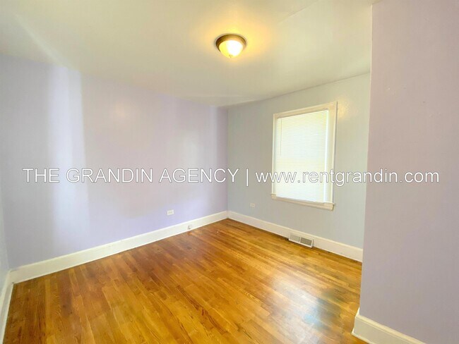 Foto del edificio - 1008 22nd St NW