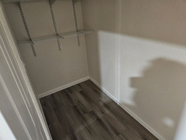 Foto del edificio - Large 3 bedroom 2 bath, recently renovated...