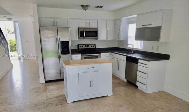 Foto del edificio - 2772 SW 31st Ct