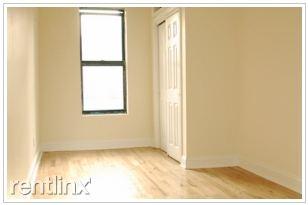 Foto del edificio - 315 E 102nd St