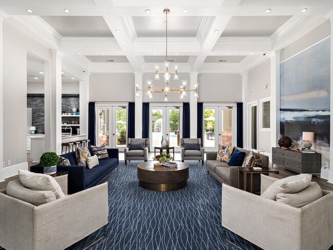 Building Photo - Mandalay Villas